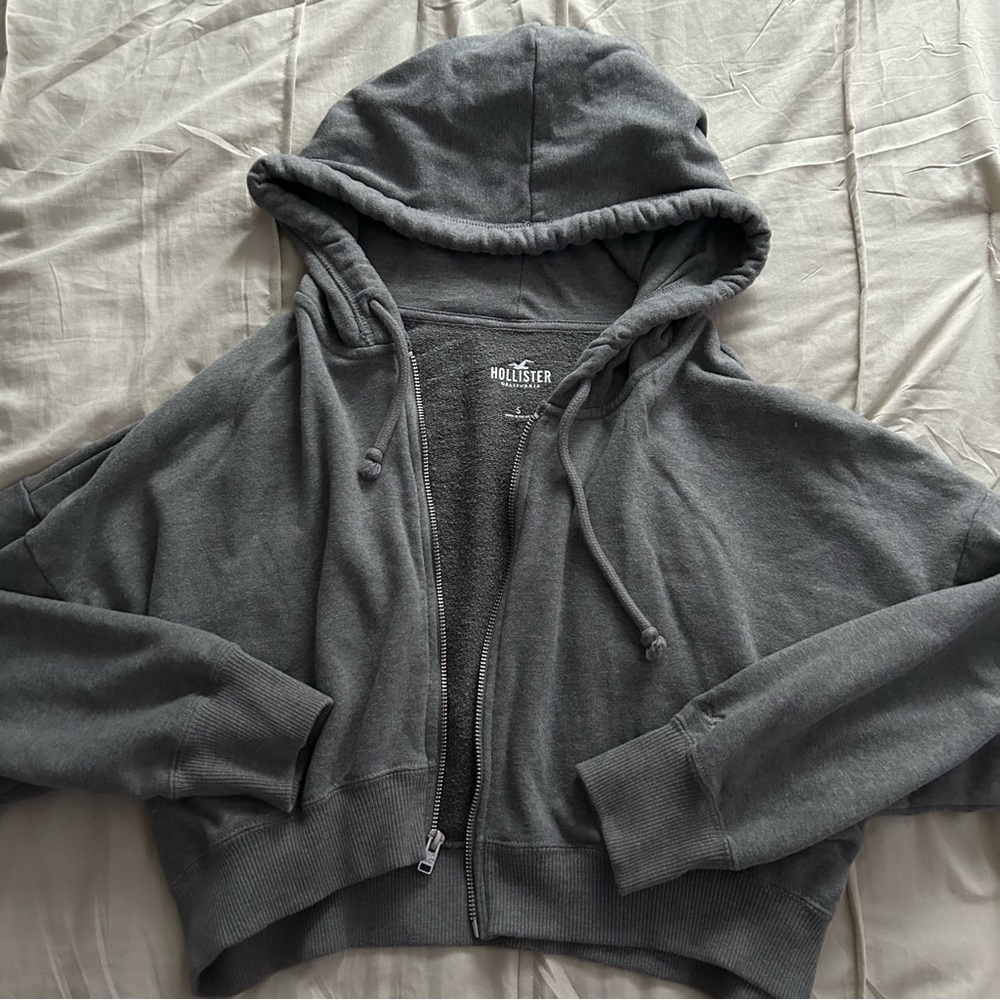 Hollister grey cropped zip-up hoodie